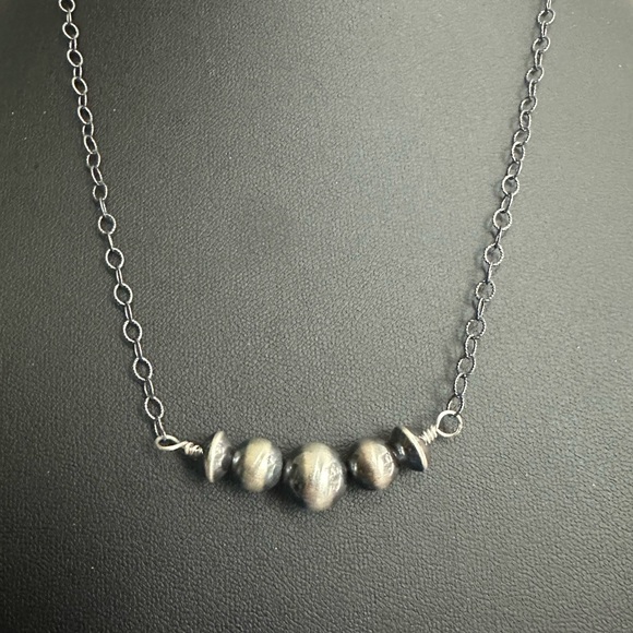 Navajo sterling beads balls sterling silver necklace - Picture 7 of 7